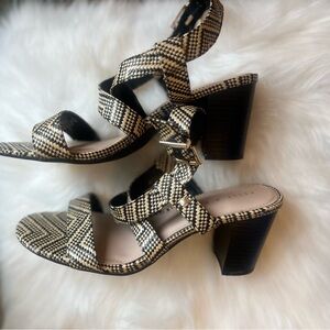 Kelly & Katie Burlap + Straw Heeled Strapped Sandal, Size 7.5, Tan & Black